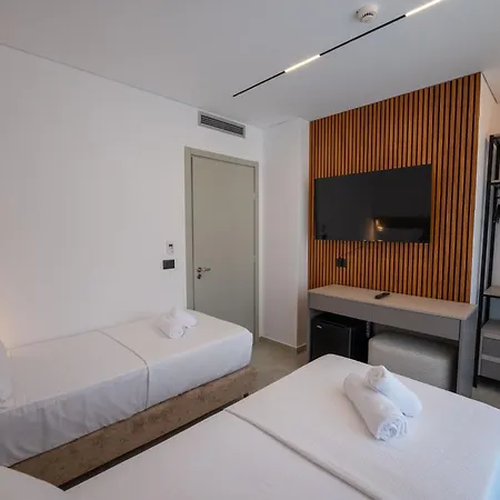 Litan Σαράντα