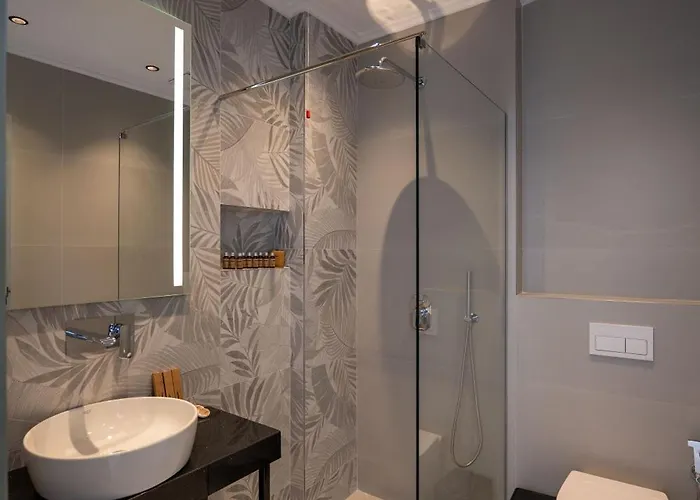 Litan Hotel